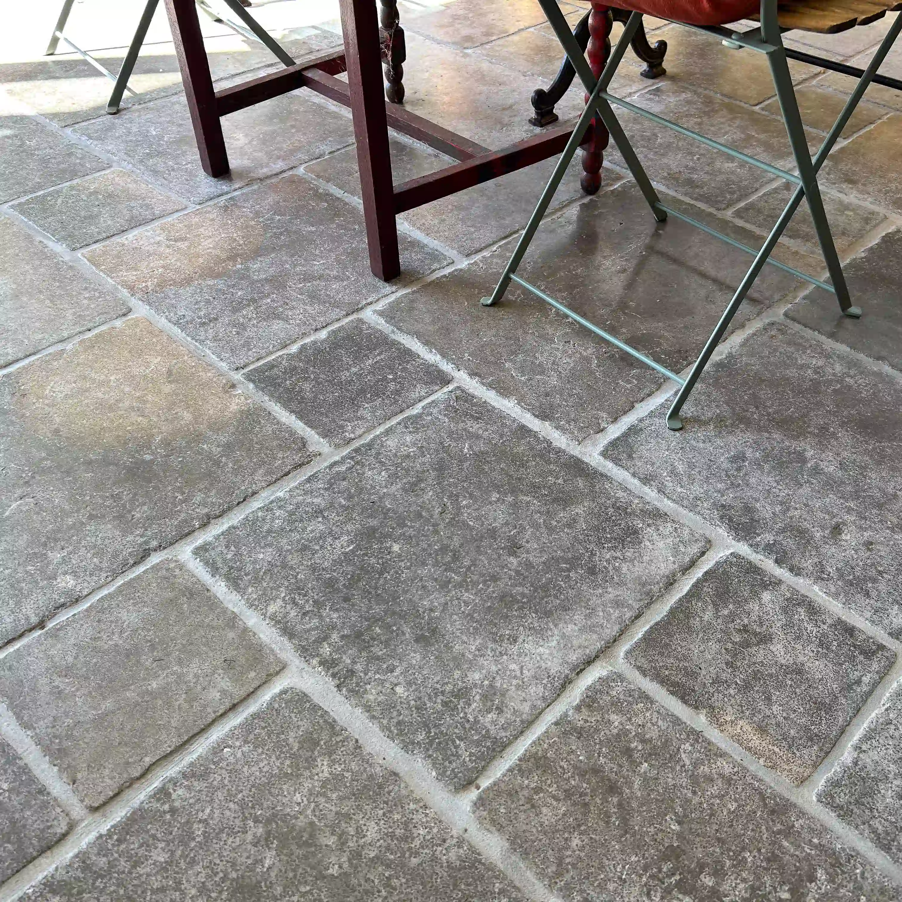 Calcaire du Causse vieilli [DACCVIREGU]