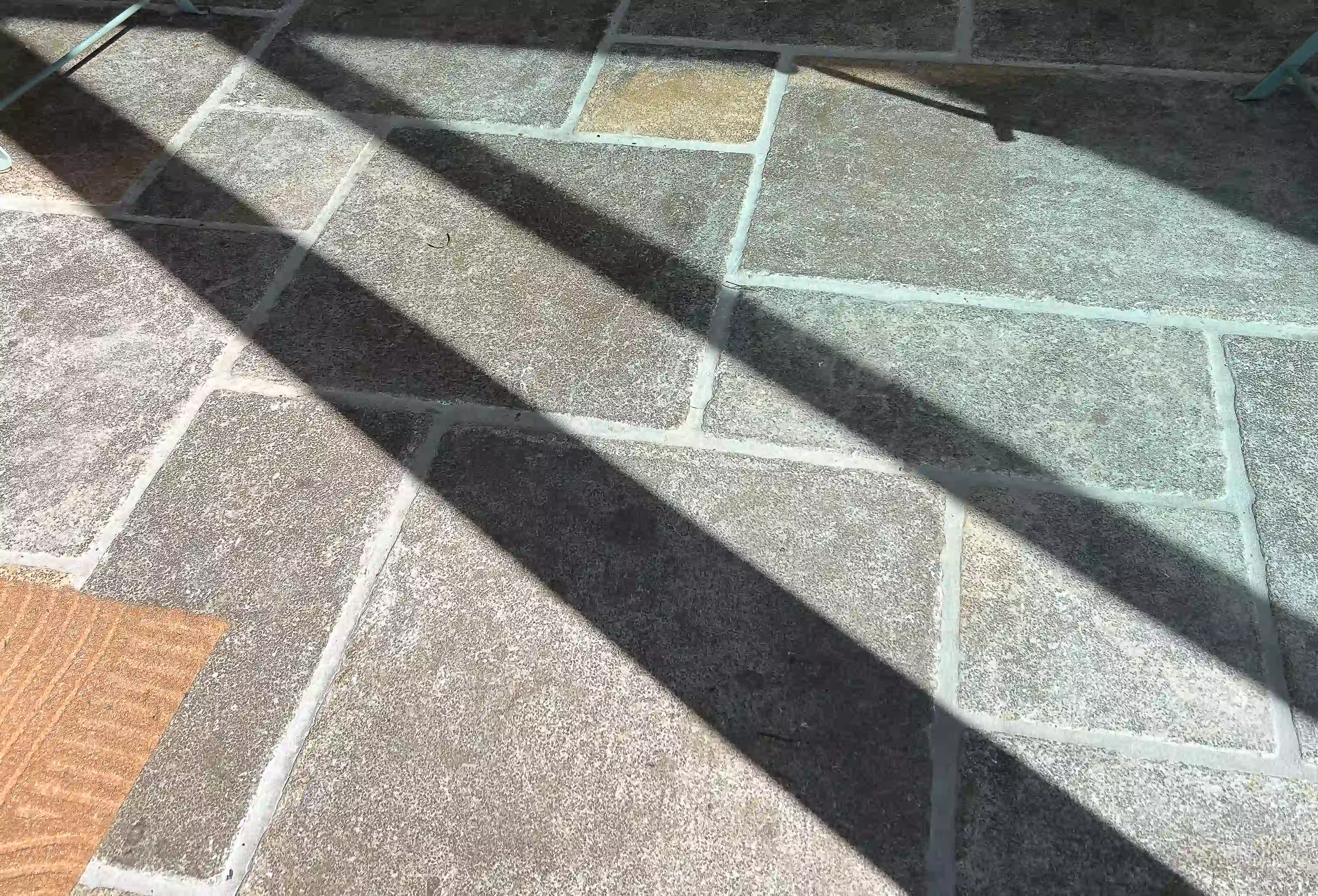 Calcaire du Causse vieilli [DACCVIREGU]