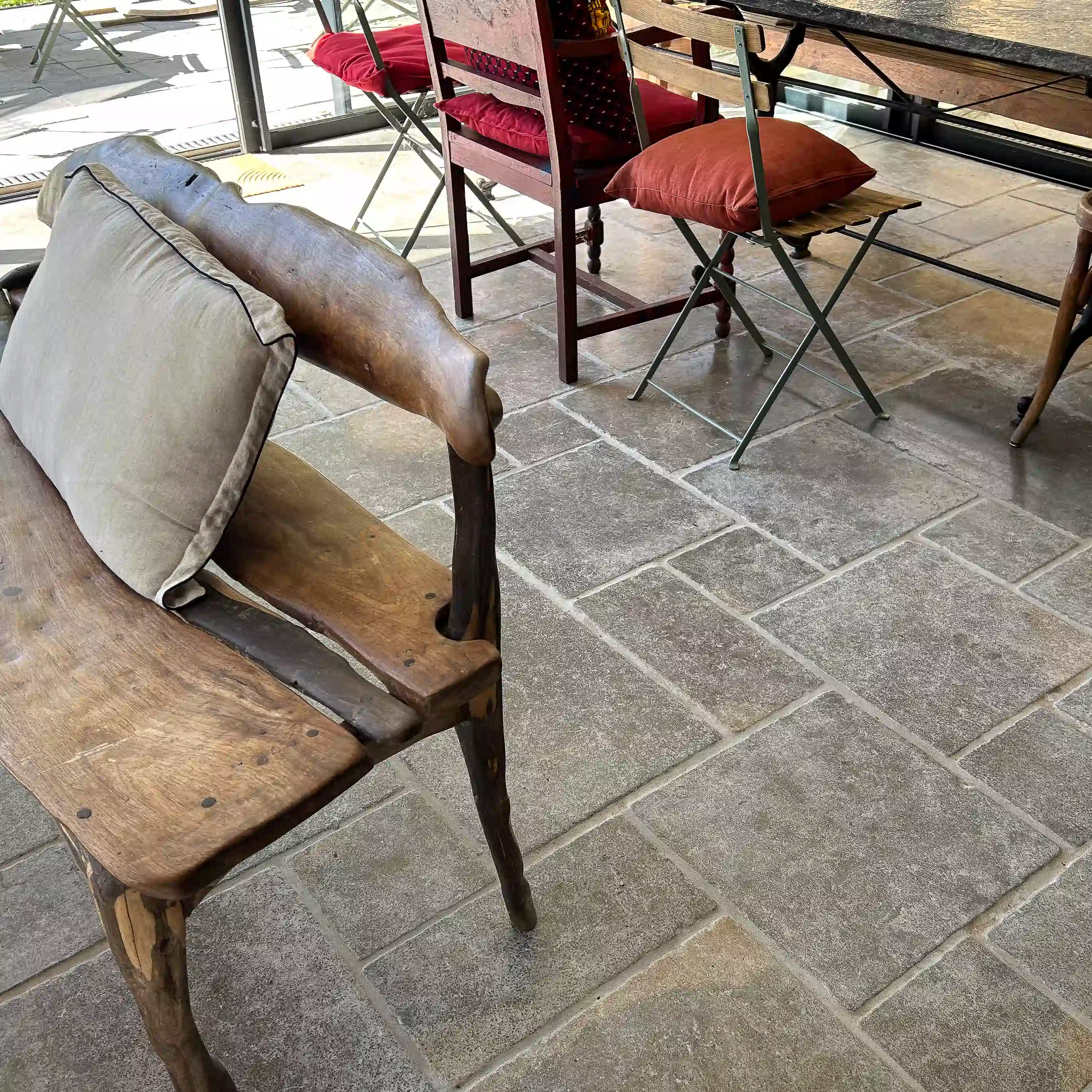 Calcaire du Causse vieilli [DACCVIREGU]