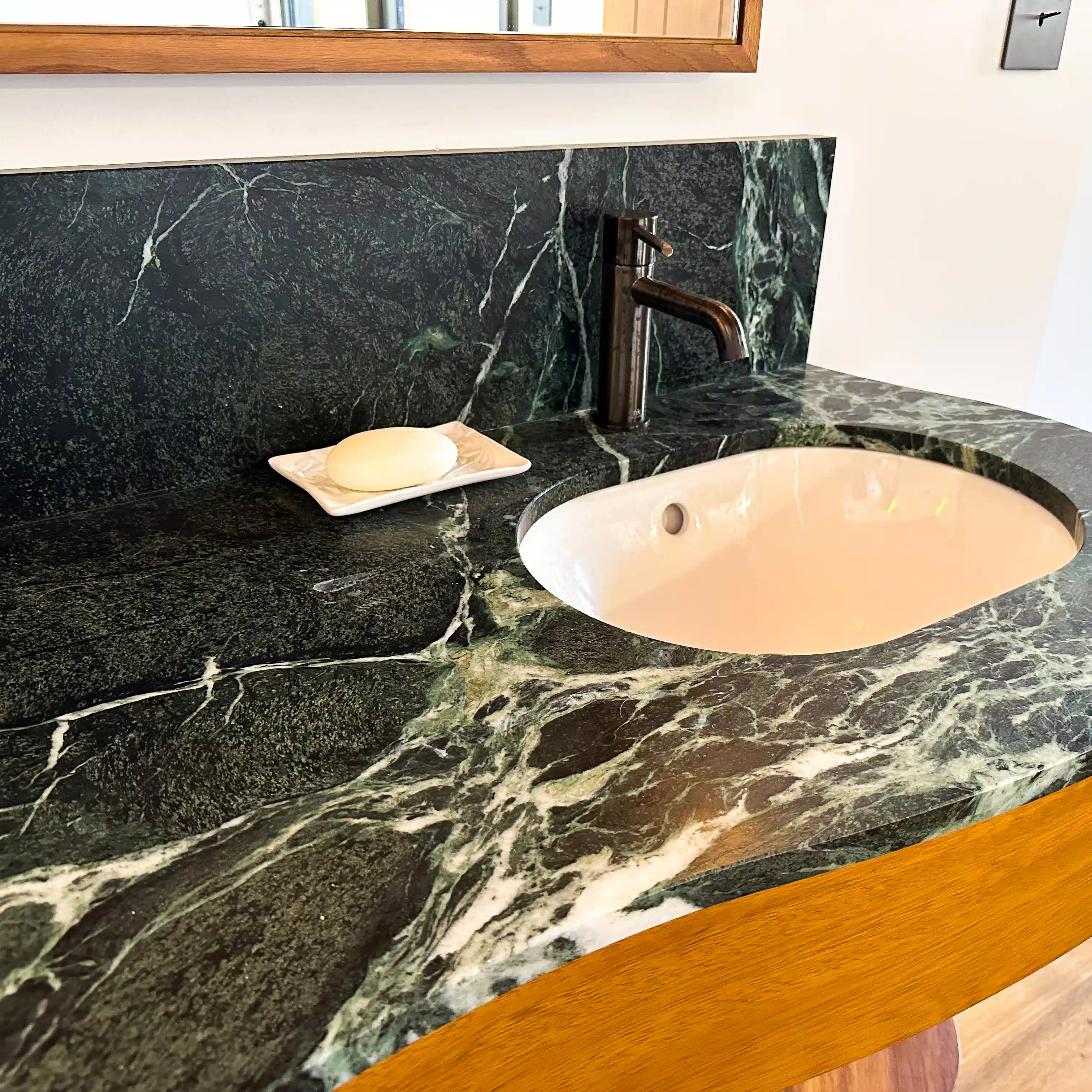 Louron - Vert des Alpes