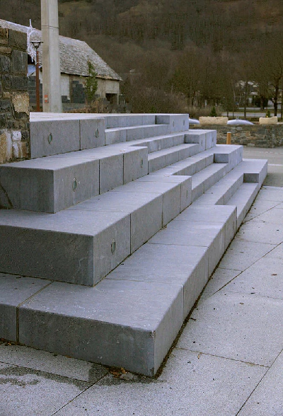 Place publique de Loudenvielle