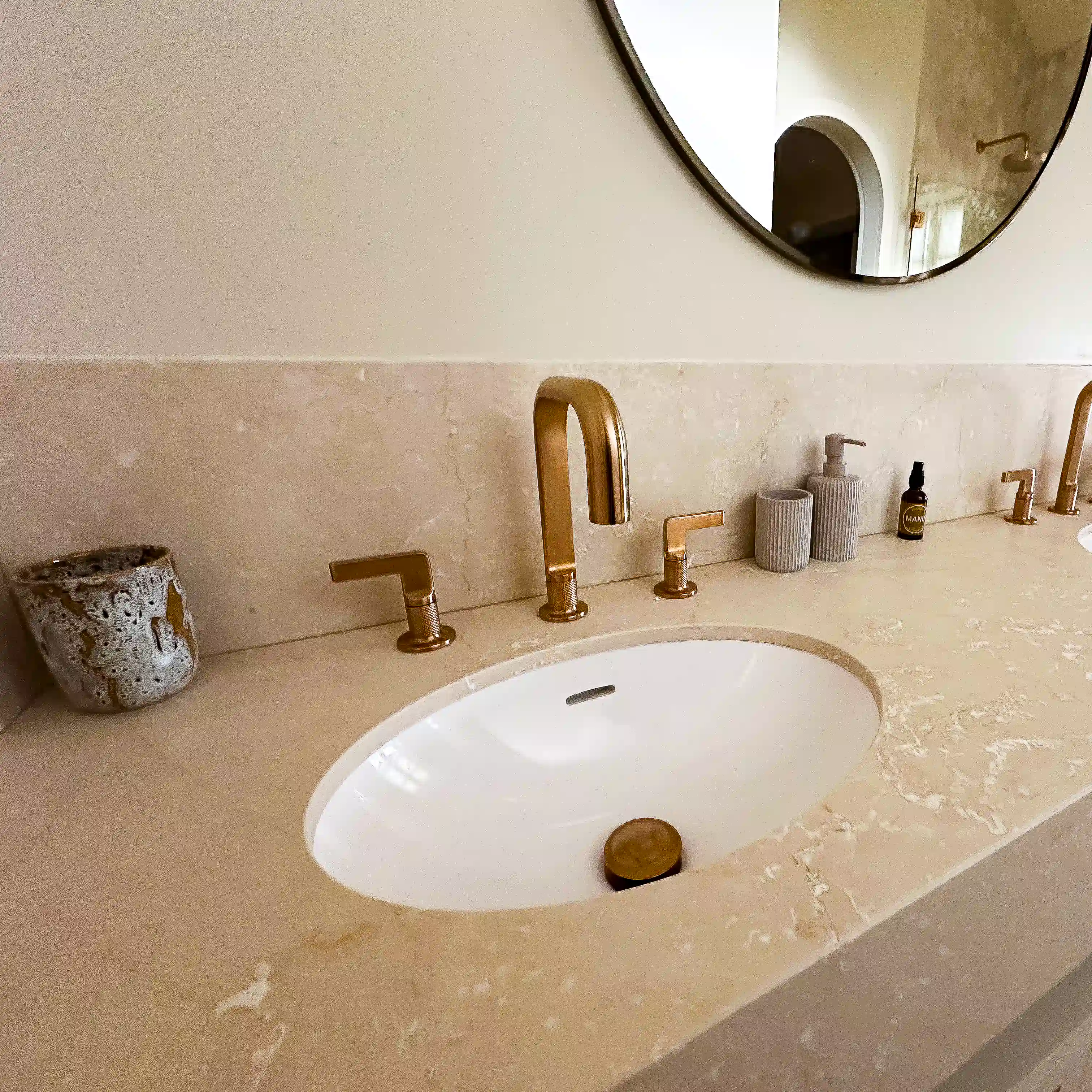 Sdb-cap-ferret-botticino